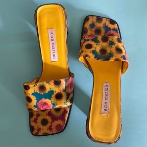 Ann Marino sunflower sandals size 5.5